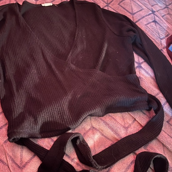 garage long sleeve crop top - Picture 2 of 2